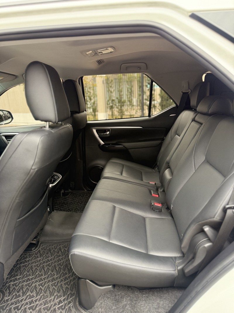 HILUX SW4 2.8 SRX 4X4 7 LUGARES 16V TURBO INTERCOOLER DIESEL 4P AUTOMÁTICO - 2021 - BENTO GONçALVES