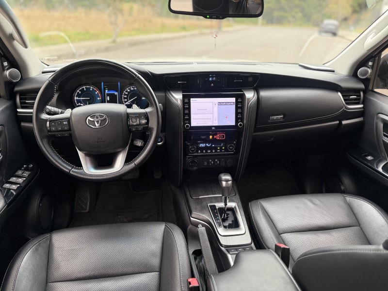 HILUX SW4 2.8 SRX 4X4 7 LUGARES 16V TURBO INTERCOOLER DIESEL 4P AUTOMÁTICO - 2021 - BENTO GONçALVES