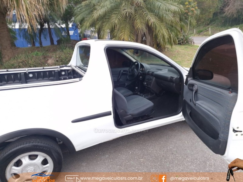 CORSA 1.6 MPFI GL CS PICK-UP 8V GASOLINA 2P MANUAL - 2001 - BENTO GONçALVES