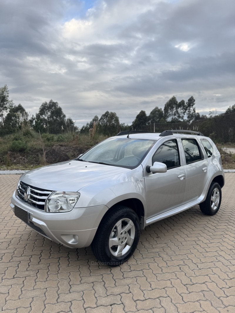 DUSTER 1.6 EXPRESSION 4X2 16V FLEX 4P MANUAL - 2014 - BENTO GONçALVES