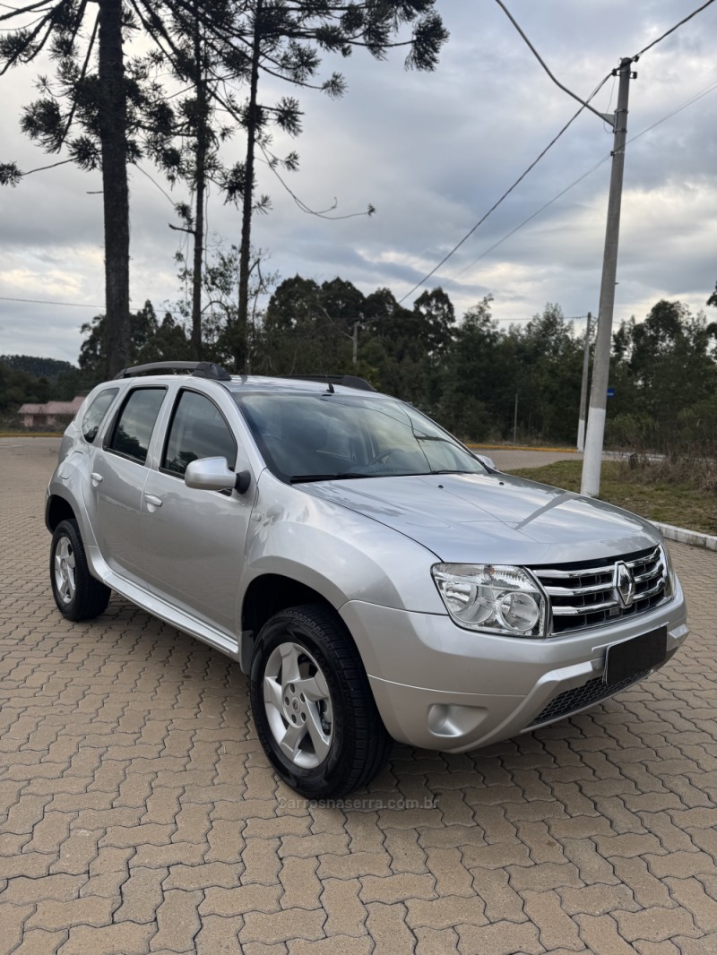 DUSTER 1.6 EXPRESSION 4X2 16V FLEX 4P MANUAL - 2014 - BENTO GONçALVES