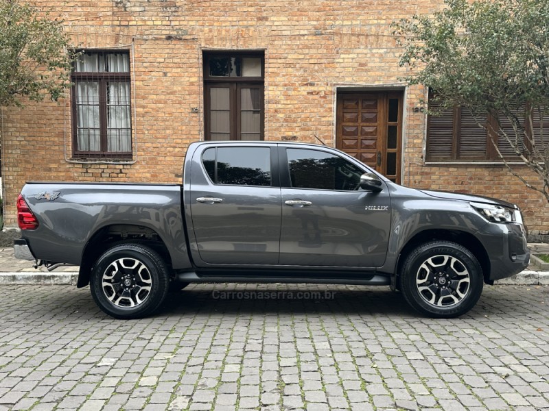 HILUX 2.8 SRV 4X4 CD 16V DIESEL 4P AUTOMÁTICO - 2022 - CAXIAS DO SUL