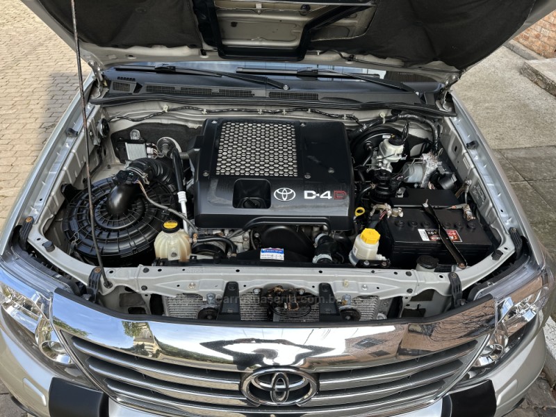 HILUX SW4 3.0 SRV 4X4 CD 16V TURBO INTERCOOLER DIESEL 4P AUTOMÁTICO - 2012 - CAXIAS DO SUL