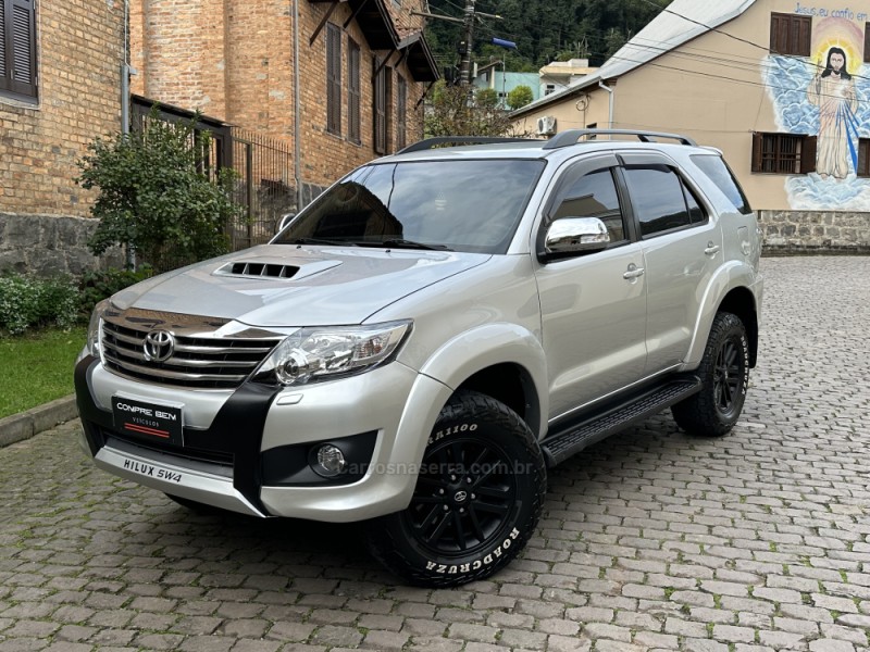 hilux sw4 3.0 srv 4x4 cd 16v turbo intercooler diesel 4p automatico 2012 caxias do sul