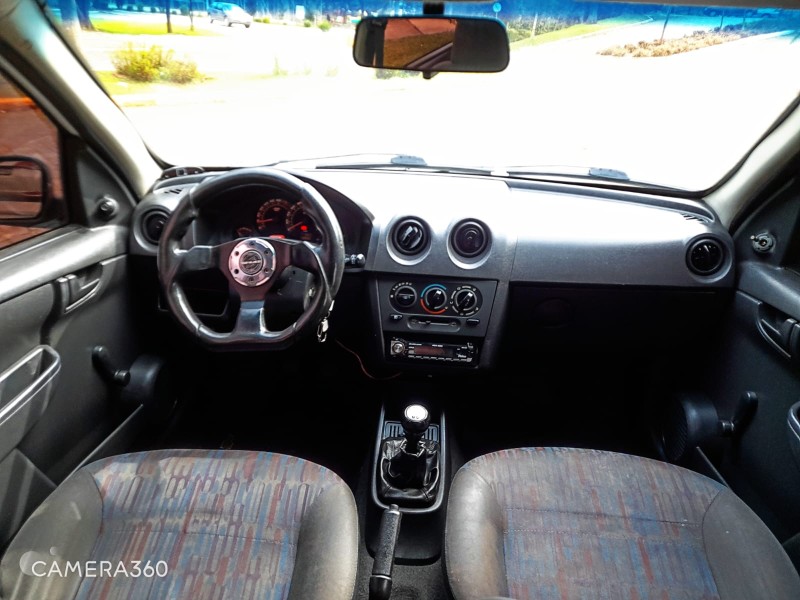 CELTA 1.0 MPFI LIFE 8V FLEX 4P MANUAL - 2008 - FARROUPILHA