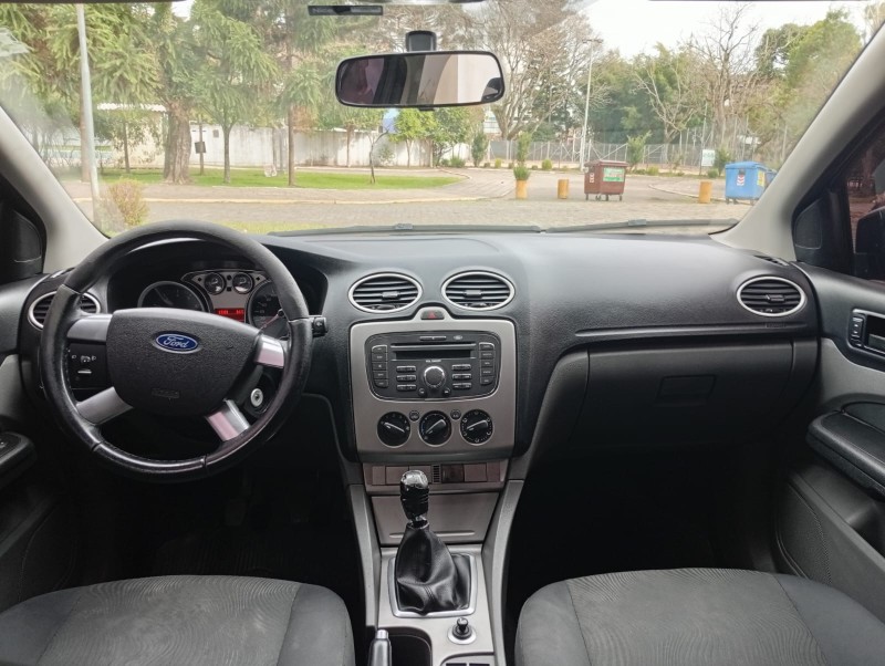 FOCUS 1.6 GLX 16V FLEX 4P MANUAL - 2012 - FARROUPILHA