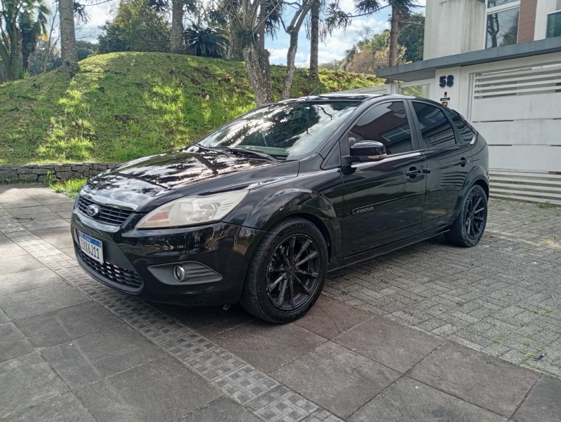 FOCUS 1.6 GLX 16V FLEX 4P MANUAL - 2012 - FARROUPILHA