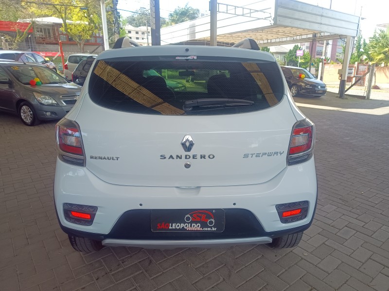 SANDERO 1.6 STEPWAY 16V FLEX 4P MANUAL - 2015 - CAXIAS DO SUL