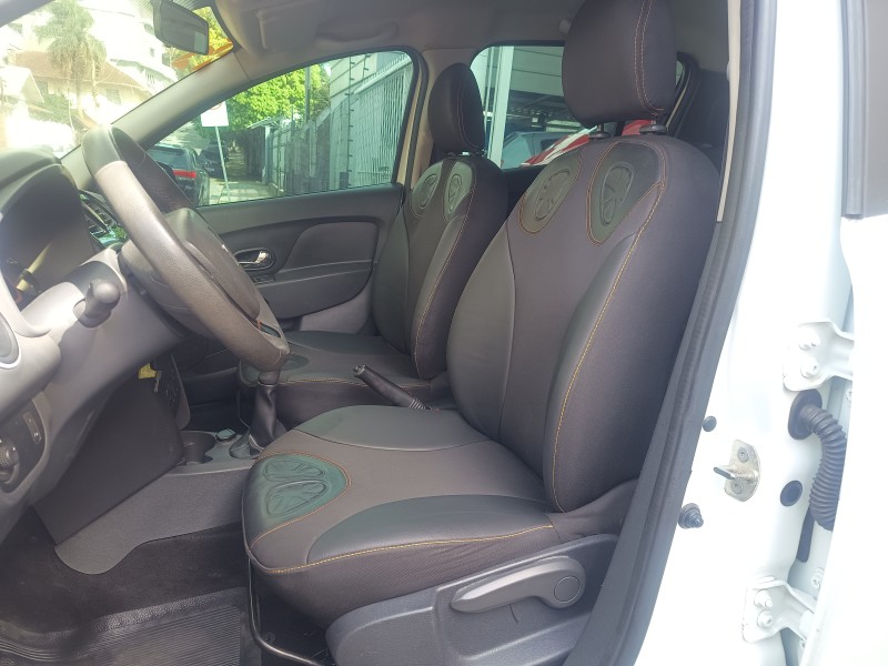 SANDERO 1.6 STEPWAY 16V FLEX 4P MANUAL - 2015 - CAXIAS DO SUL