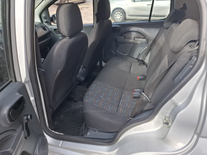 UNO 1.0 EVO VIVACE 8V FLEX 4P MANUAL - 2016 - CAXIAS DO SUL