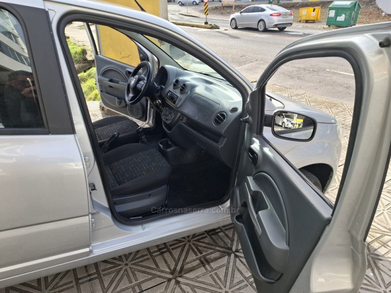 UNO 1.0 EVO VIVACE 8V FLEX 4P MANUAL - 2016 - CAXIAS DO SUL
