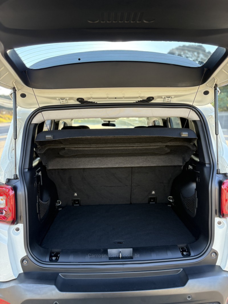 RENEGADE 1.8 16V FLEX LONGITUDE 4P AUTOMÁTICO - 2021 - GARIBALDI