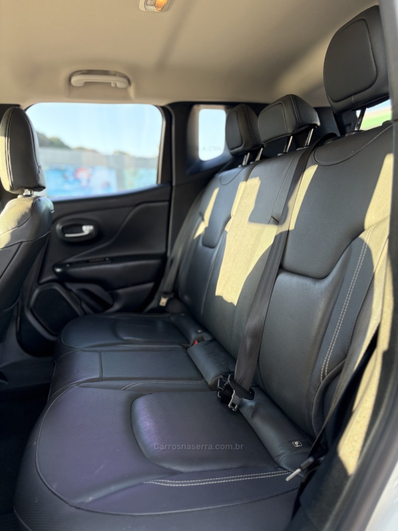 RENEGADE 1.8 16V FLEX LONGITUDE 4P AUTOMÁTICO - 2021 - GARIBALDI