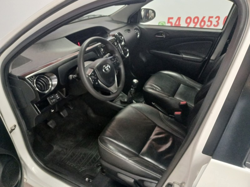 ETIOS 1.5 XS SEDAN 16V FLEX 4P MANUAL - 2018 - CAXIAS DO SUL