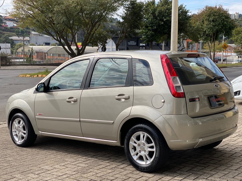 FIESTA 1.0 MPI CLASS 8V FLEX 4P MANUAL - 2009 - CAXIAS DO SUL