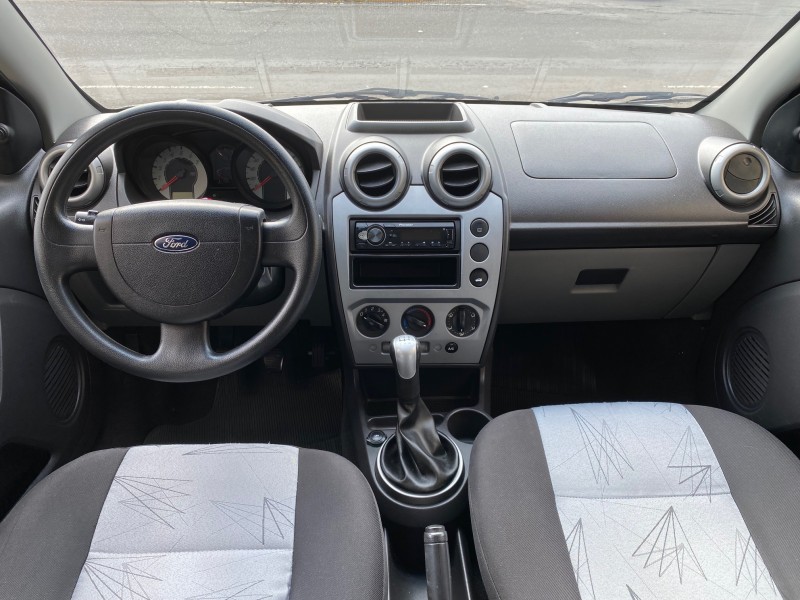 FIESTA 1.0 MPI CLASS 8V FLEX 4P MANUAL - 2009 - CAXIAS DO SUL