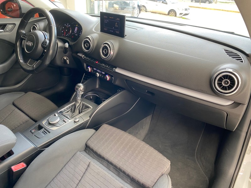 A3 1.8 TFSI SPORTBACK AMBITION 16V GASOLINA 4P AUTOMÁTICO - 2014 - CAXIAS DO SUL
