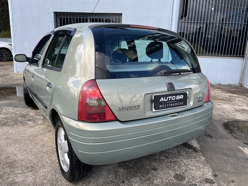 CLIO 1.0 PRIVILÉGE 16V GASOLINA 4P MANUAL - 2002 - CAXIAS DO SUL