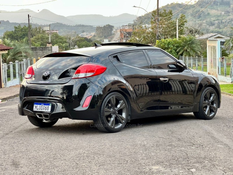 VELOSTER 1.6 16V GASOLINA 3P AUTOMÁTICO - 2013 - PAROBé