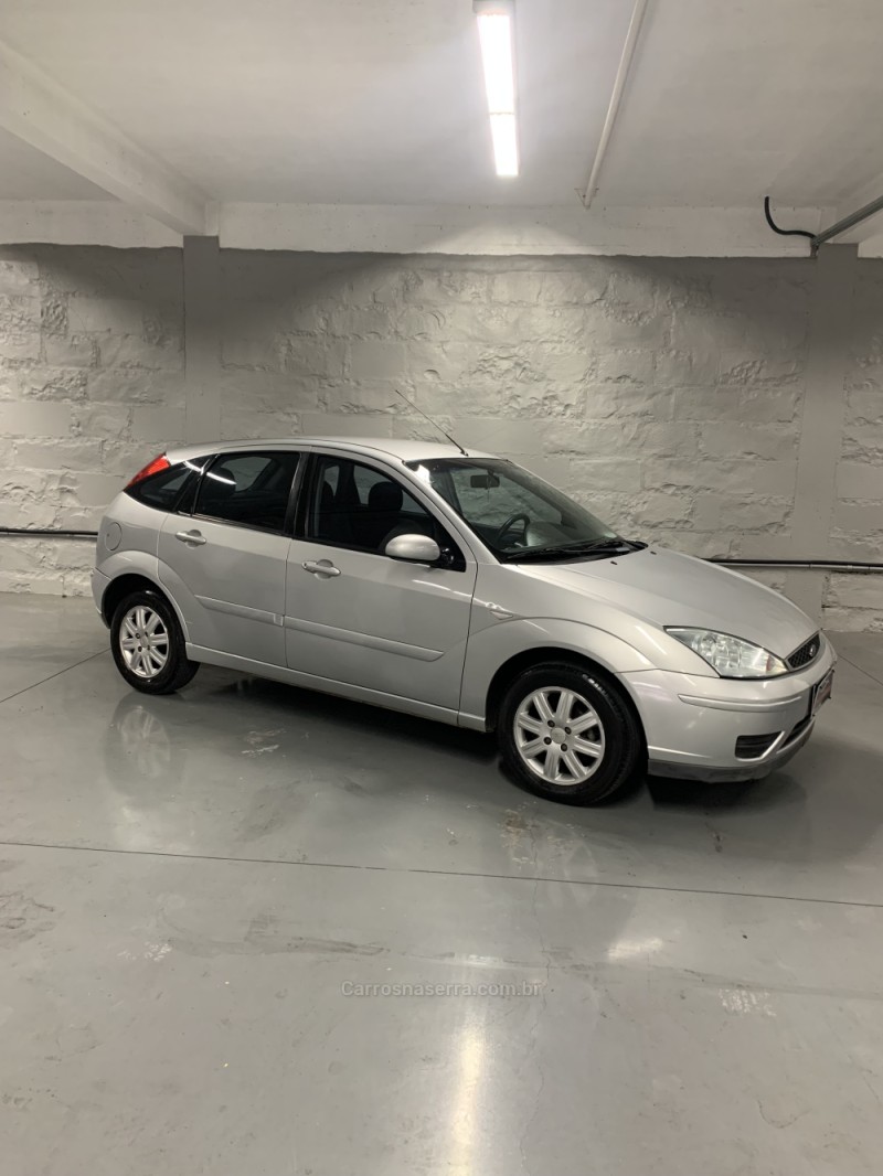 FOCUS 1.6 8V FLEX 4P MANUAL