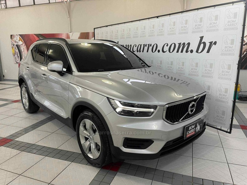 XC 40 2.0 T4 GASOLINA MOMENTUM 190CV FWD  - 2019 - PORTO ALEGRE