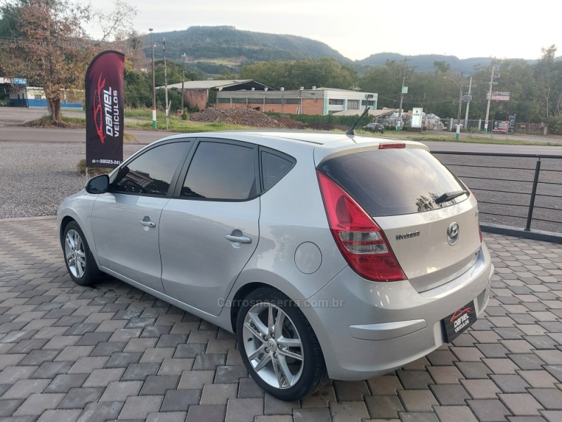 I30 2.0 MPI 16V GASOLINA 4P MANUAL - 2011 - ENCANTADO