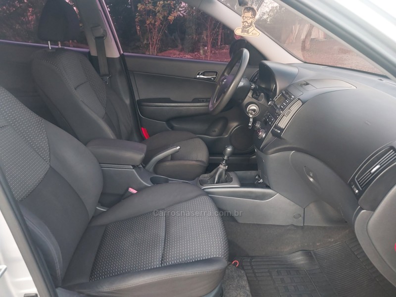I30 2.0 MPI 16V GASOLINA 4P MANUAL - 2011 - ENCANTADO