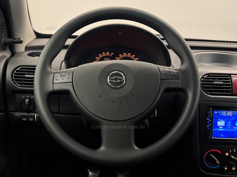 CORSA 1.4 MPFI MAXX 8V FLEX 4P MANUAL - 2012 - FLORES DA CUNHA
