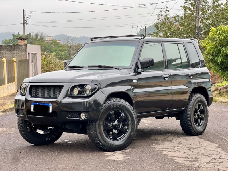 PAJERO TR4 2.0 4X4 16V 131CV GASOLINA 4P MANUAL - 2008 - PAROBé