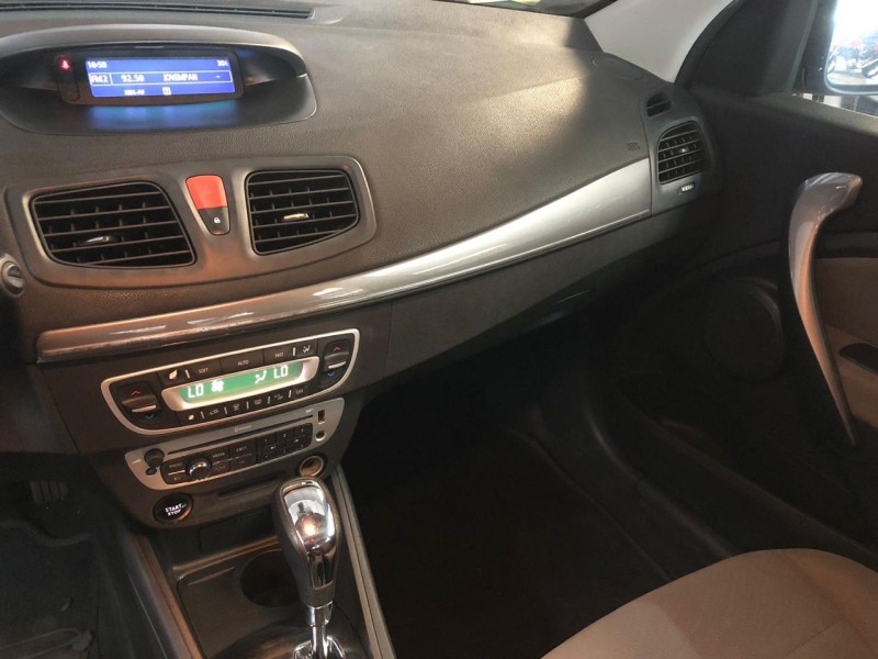 FLUENCE 2.0 DYNAMIQUE PLUS 16V FLEX 4P AUTOMÁTICO - 2017 - CAXIAS DO SUL