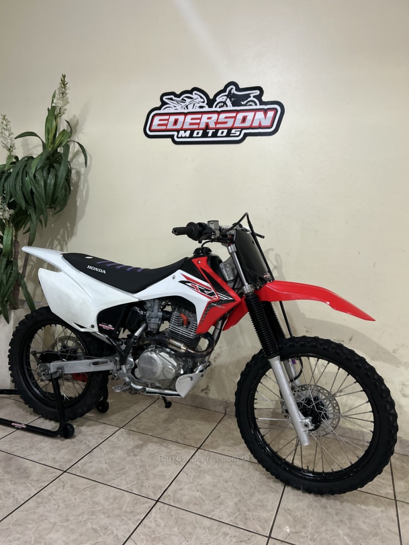 CRF 230F  - 2015 - CAXIAS DO SUL