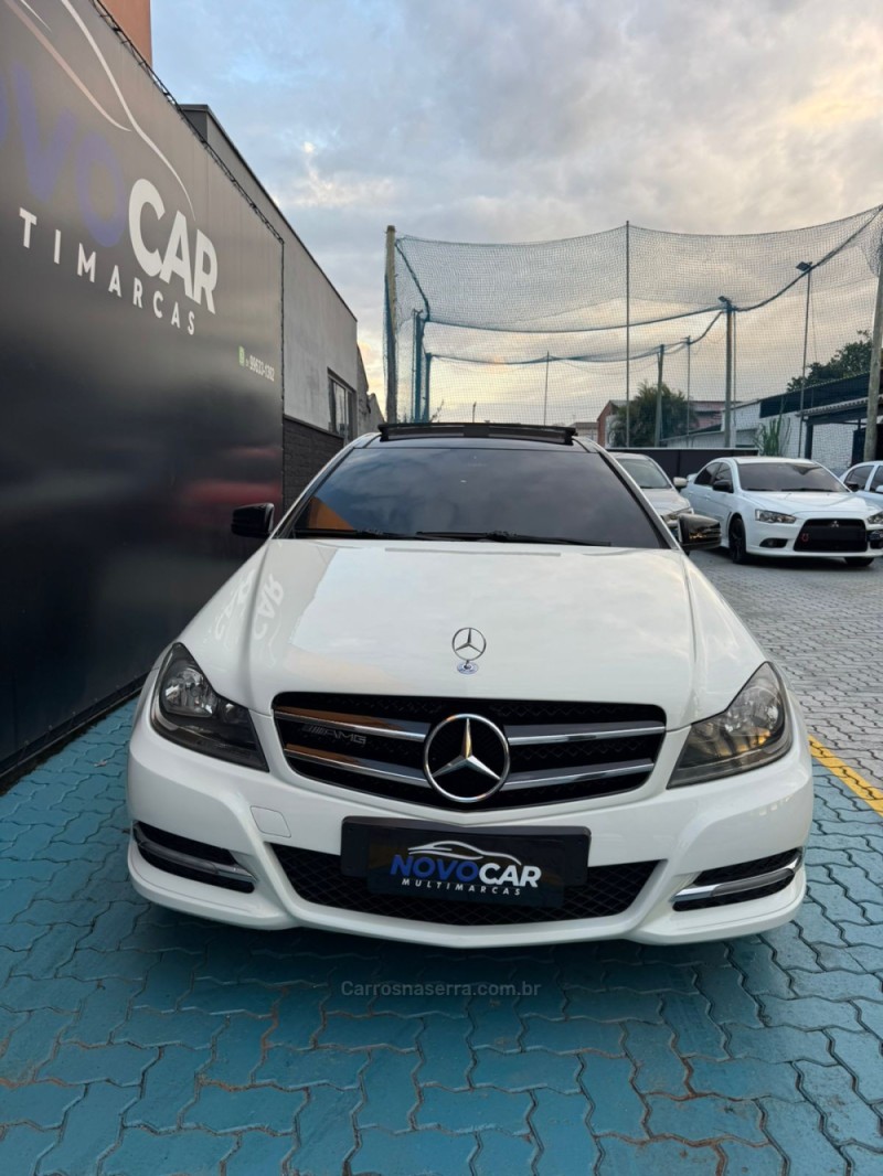 C 180 1.8 CGI COUPÉ TURBO 16V GASOLINA 2P AUTOMÁTICO - 2012 - ESTâNCIA VELHA