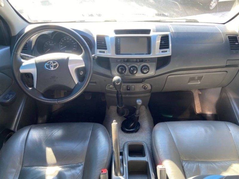 HILUX 3.0 SR 4X4 CD 16V TURBO INTERCOOLER DIESEL 4P MANUAL - 2013 - CAXIAS DO SUL