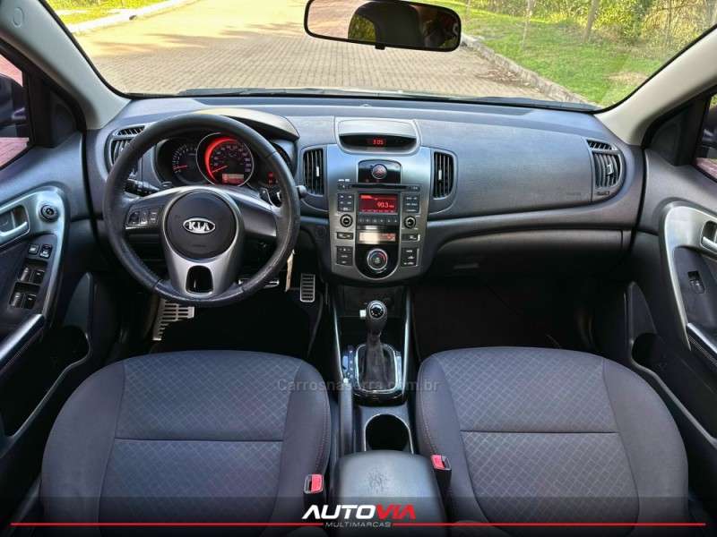 CERATO 1.6 SX3 16V GASOLINA 4P AUTOMÁTICO - 2013 - SAPIRANGA