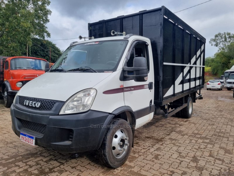 daily truck 70c17 2013 portao