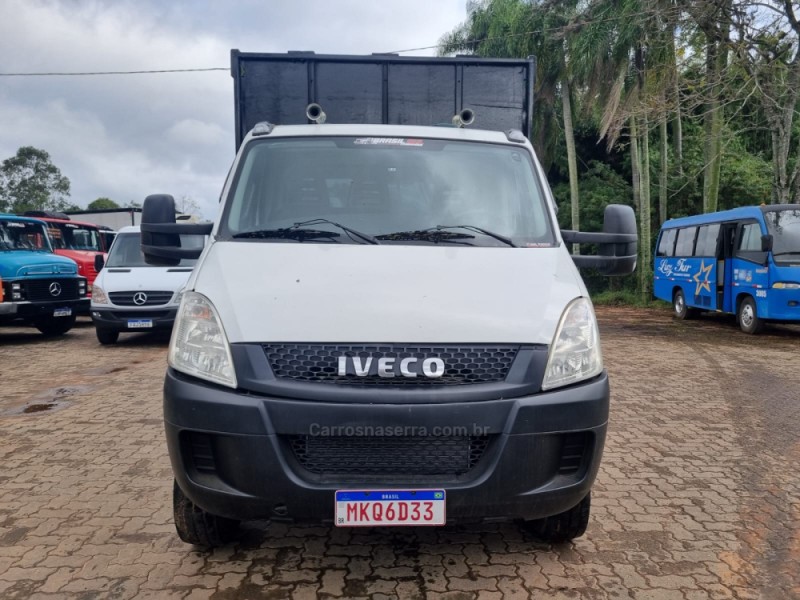 DAILY TRUCK 70C17 - 2013 - PORTãO