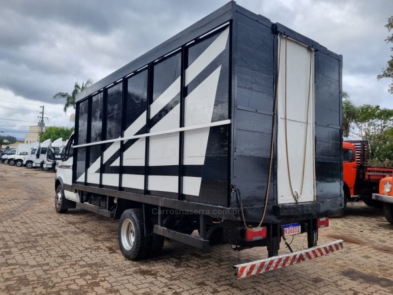 DAILY TRUCK 70C17 - 2013 - PORTãO