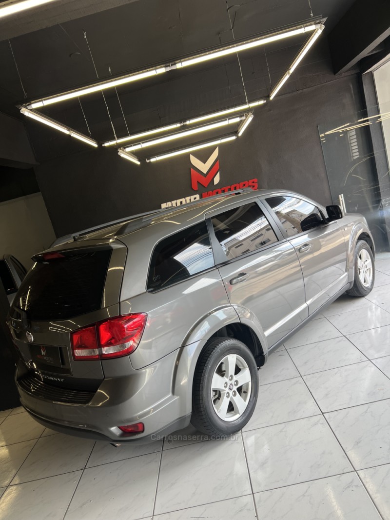 FREEMONT 2.4 EMOTION 16V GASOLINA 4P AUTOMÁTICO - 2013 - CAXIAS DO SUL