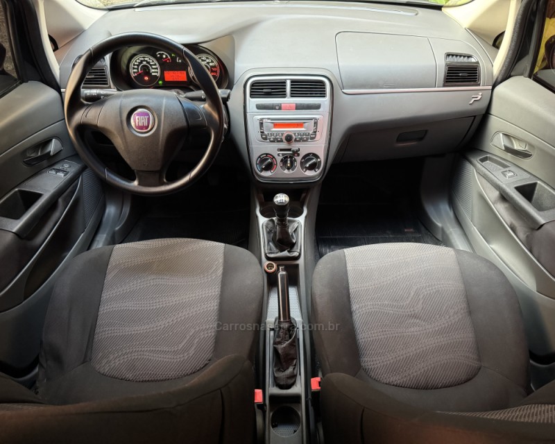 PUNTO 1.4 ATTRACTIVE ITALIA 8V FLEX 4P MANUAL - 2012 - TAQUARA