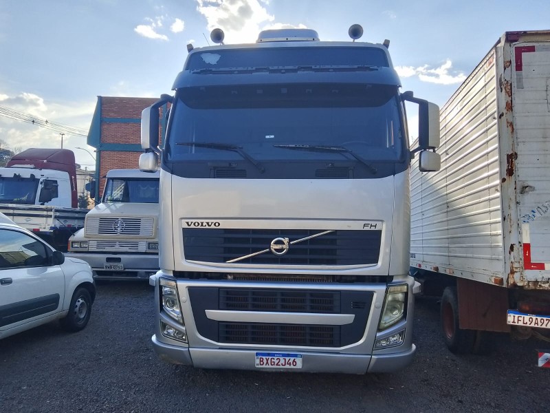 FH 440 GLOBETROTTER 6X2 - 2013 - CAXIAS DO SUL
