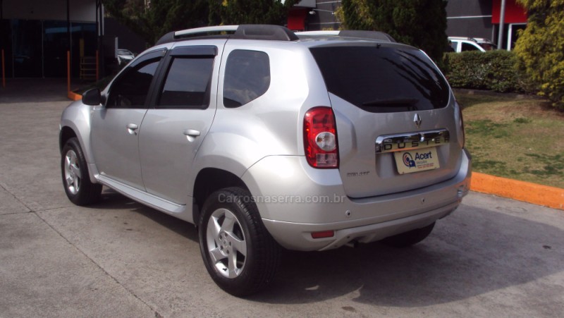 DUSTER 1.6 DYNAMIQUE 4X2 16V FLEX 4P MANUAL - 2015 - CAXIAS DO SUL