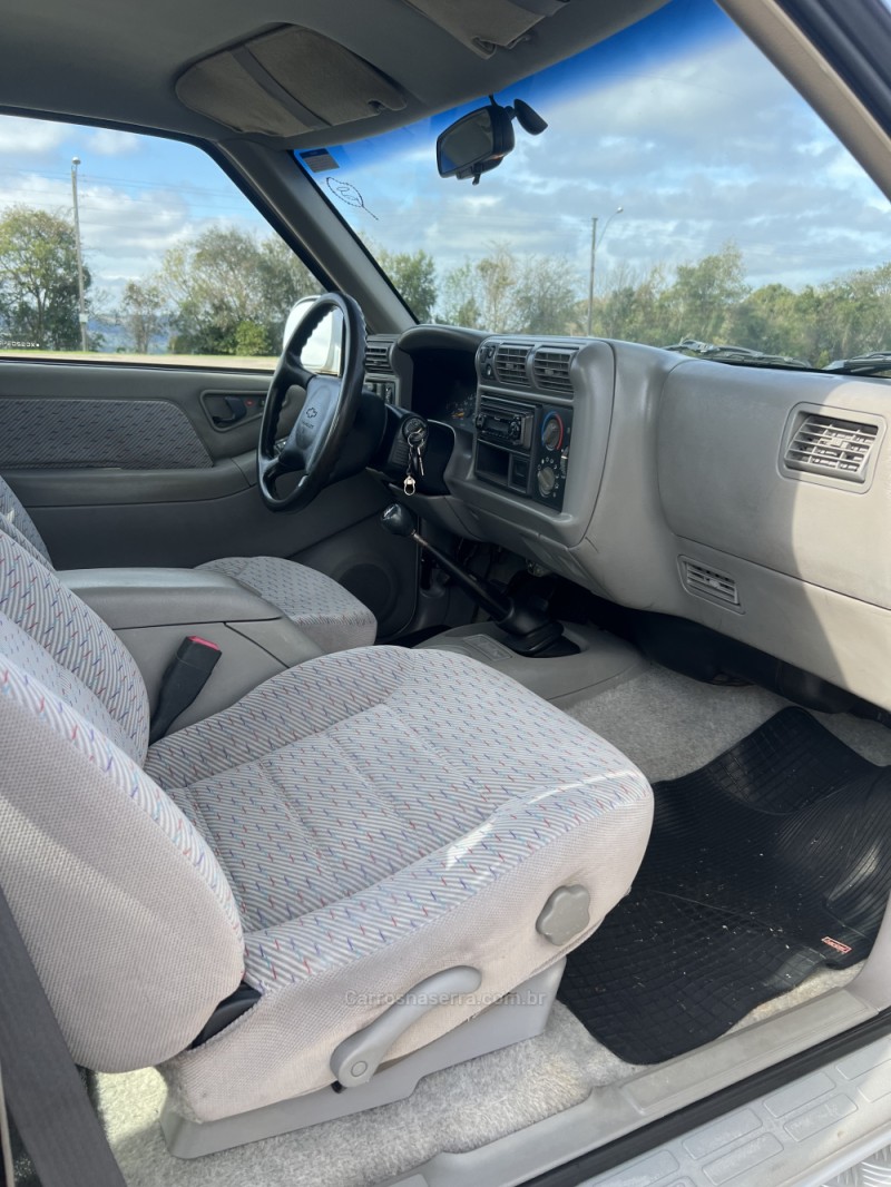 S10 2.5 STD 4X4 CD 8V TURBO DIESEL 4P MANUAL - 2000 - ANTôNIO PRADO