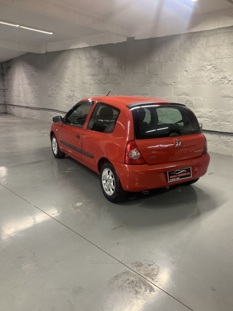CLIO 1.0 CAMPUS 16V FLEX 2P MANUAL - 2010 - FARROUPILHA