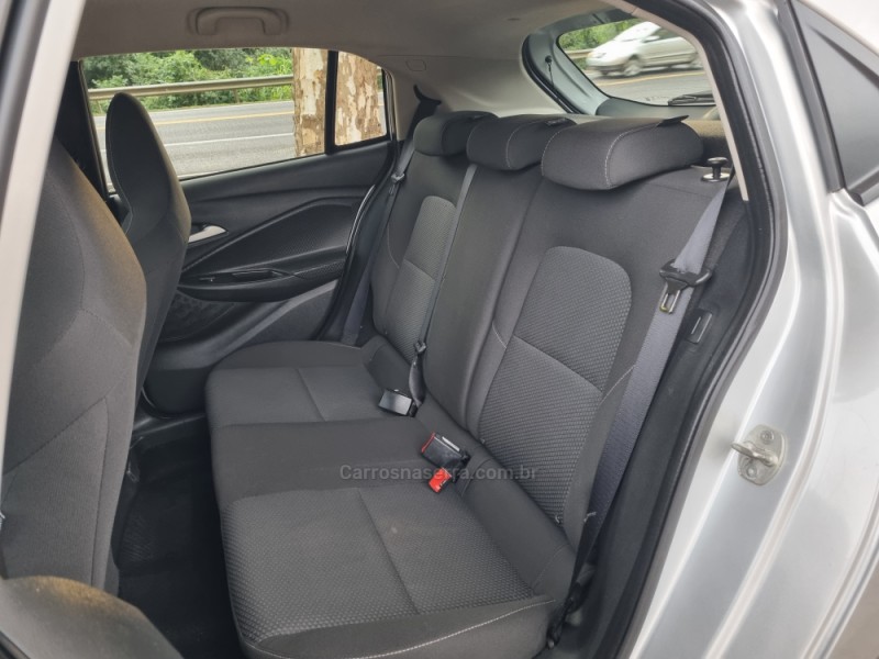 ONIX 1.0 LTZ 12V TURBO FLEX 4P MANUAL - 2023 - DOIS IRMãOS