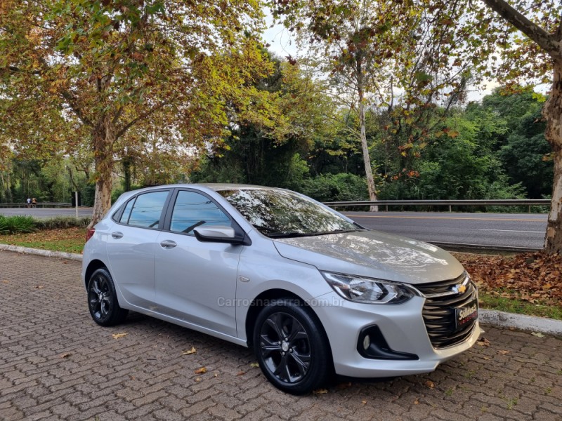 ONIX 1.0 LTZ 12V TURBO FLEX 4P MANUAL - 2023 - DOIS IRMãOS