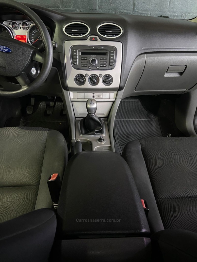 FOCUS 1.6 SE 8V FLEX 4P MANUAL - 2012 - CAXIAS DO SUL