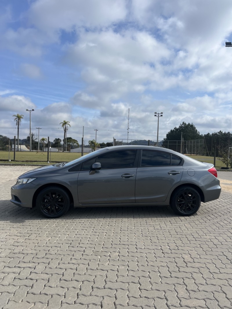 CIVIC 1.8 LXS 16V FLEX 4P AUTOMÁTICO - 2014 - ANTôNIO PRADO