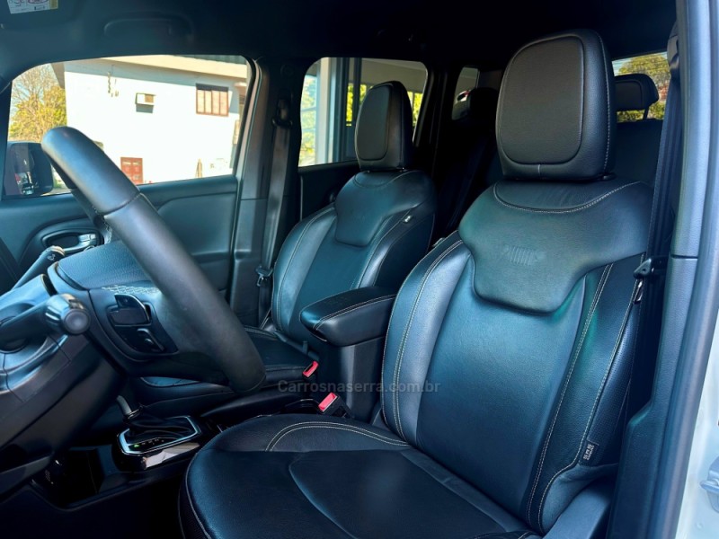 RENEGADE 1.3 S T270 16V TURBO FLEX 4X4 4P AUTOMÁTICO - 2022 - GUAPORé