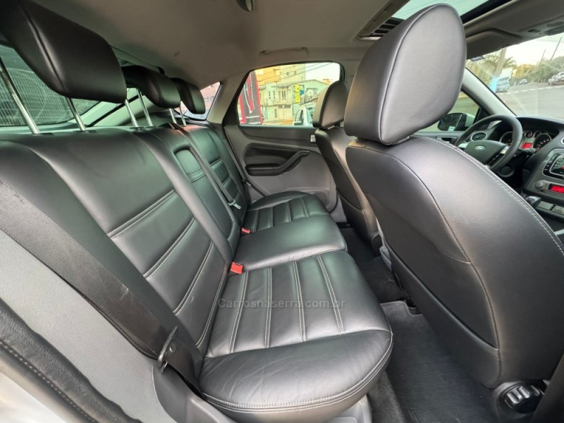 FOCUS 2.0 GHIA 16V FLEX 4P AUTOMÁTICO - 2009 - TAPEJARA