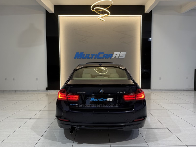 320I 2.0 GP 16V TURBO ACTIVE FLEX 4P AUTOMÁTICO - 2015 - ESTâNCIA VELHA